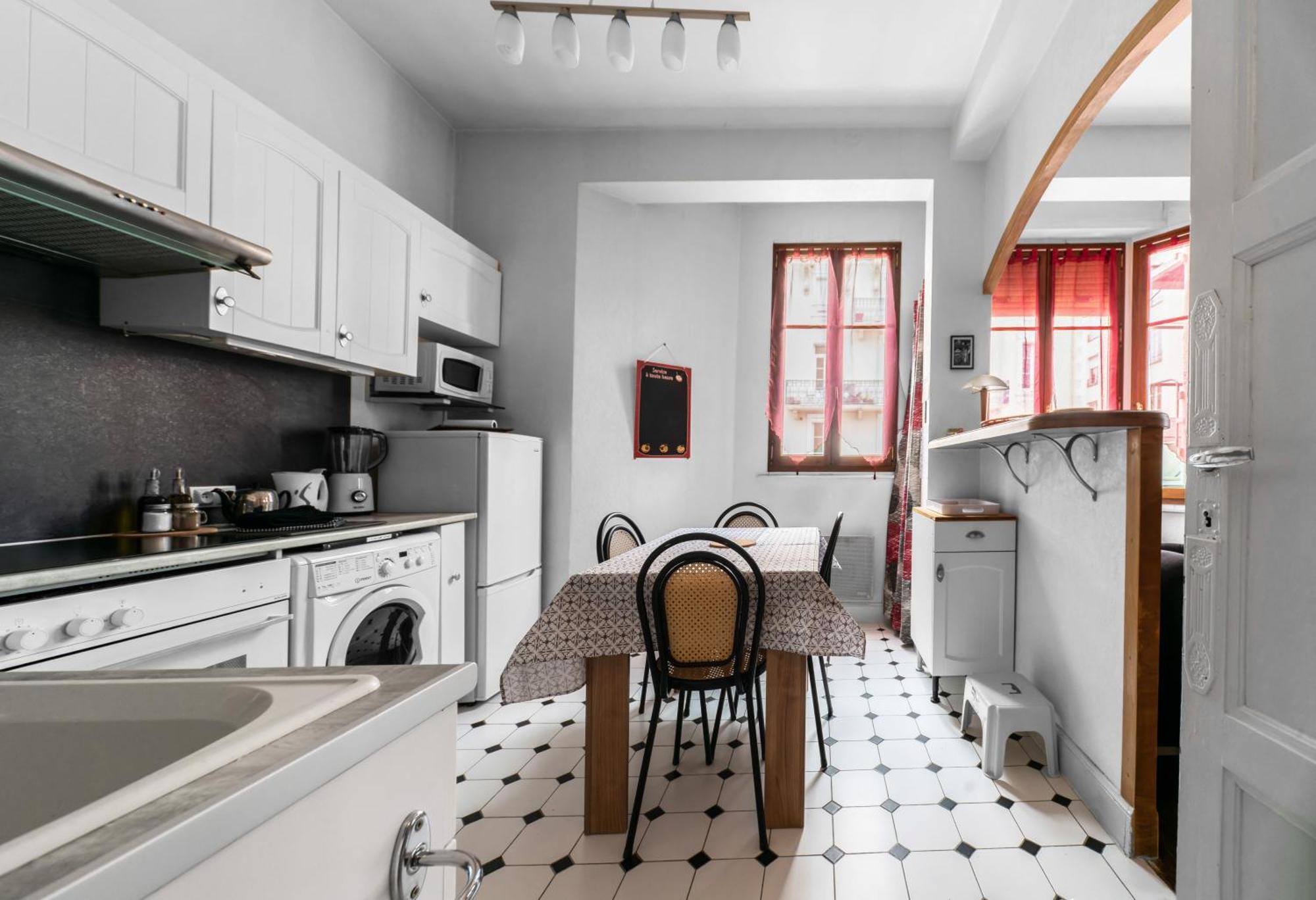 Le Lasteyras - Appartement Charmant En Centre Ville Vichy Exterior foto