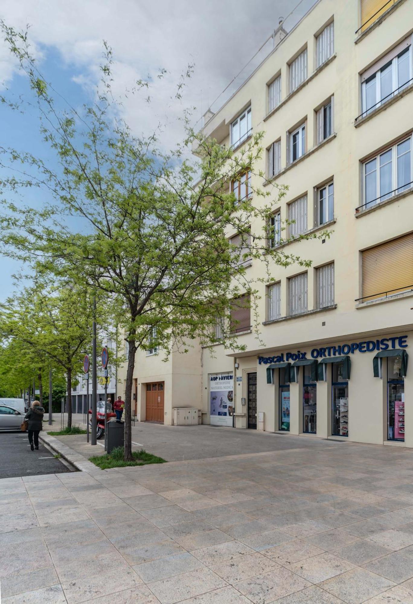 Le Lasteyras - Appartement Charmant En Centre Ville Vichy Exterior foto