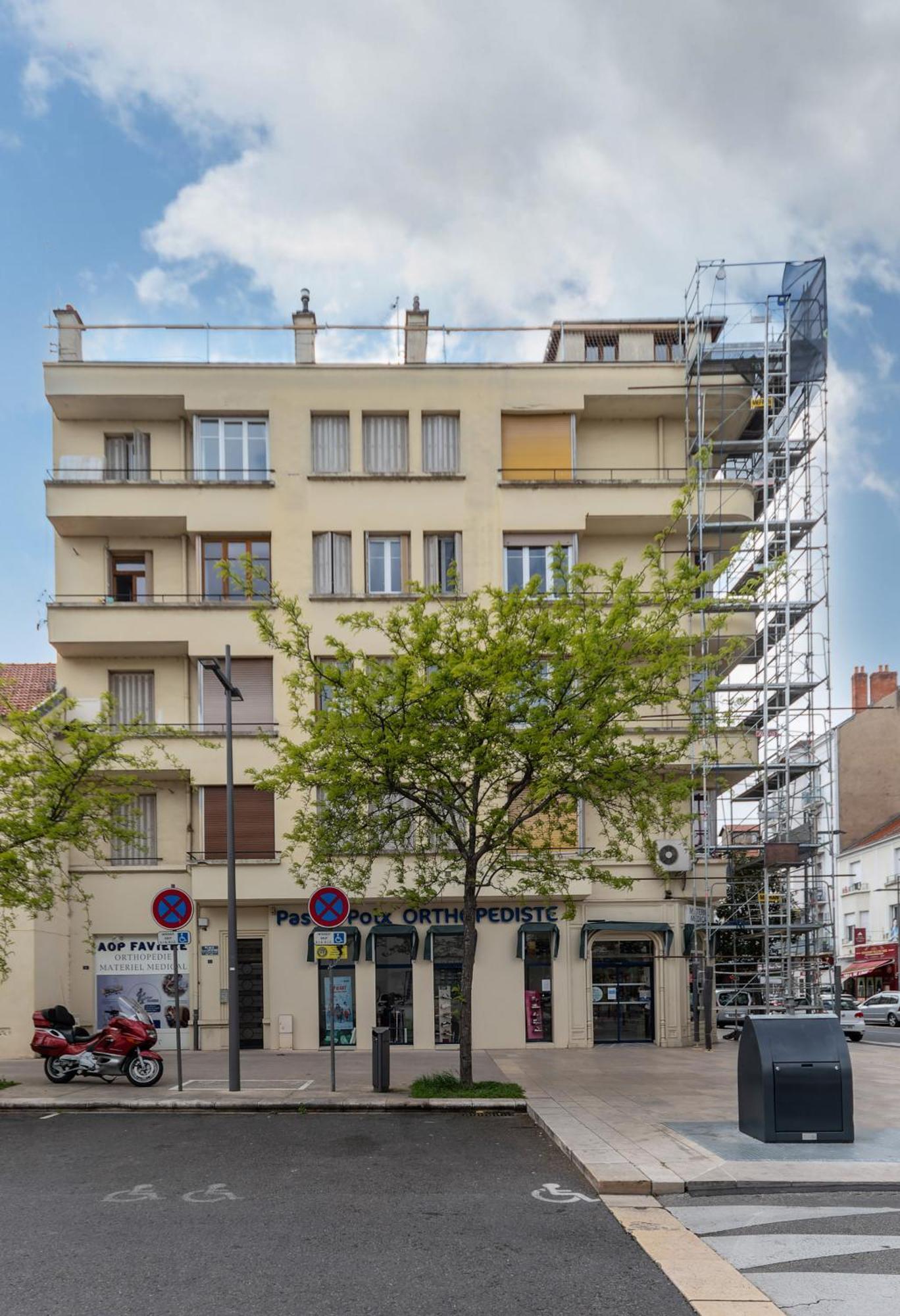 Le Lasteyras - Appartement Charmant En Centre Ville Vichy Exterior foto